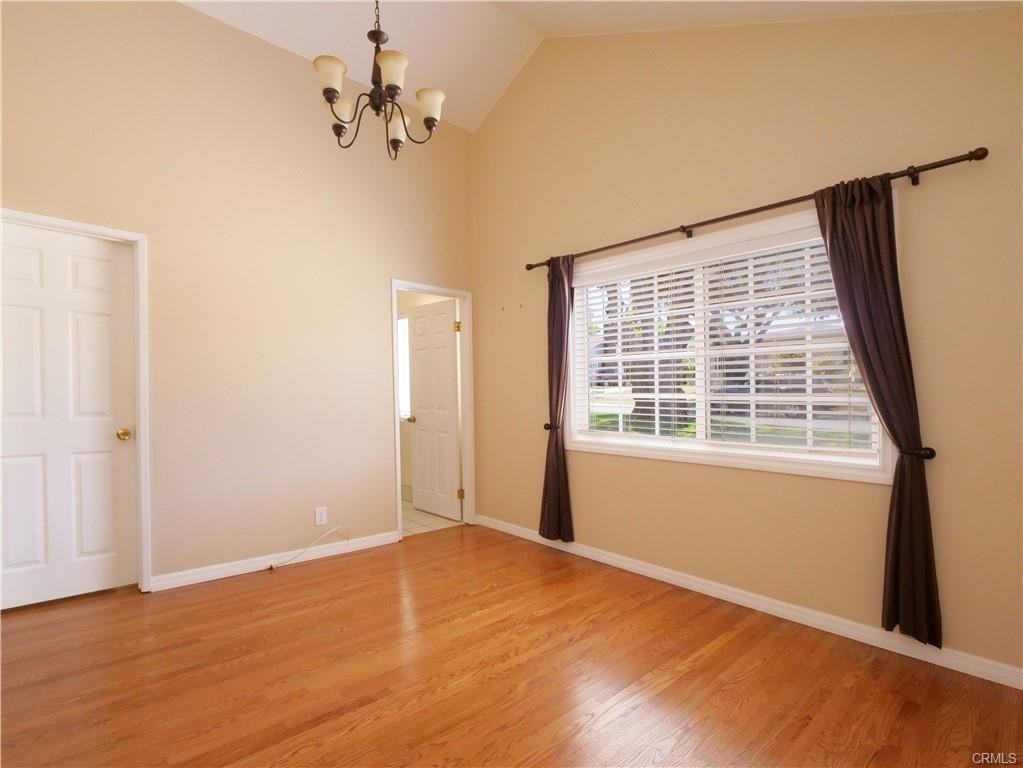 241 Paseo De Granada - Photo 4 of 8