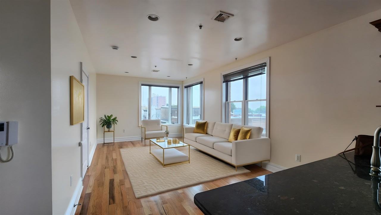 1000 West St #3C - Photo 3 of 19