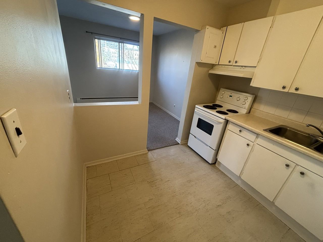 10 Esson St #404 - Photo 3 of 9