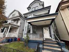 featured image of 21 49th Street #3