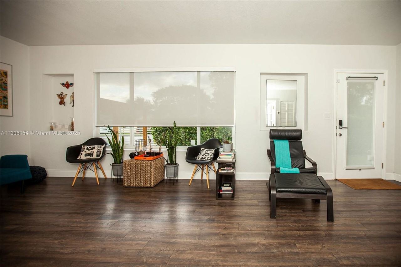 1050 Nw 46th St #1050 - Photo 7 of 8