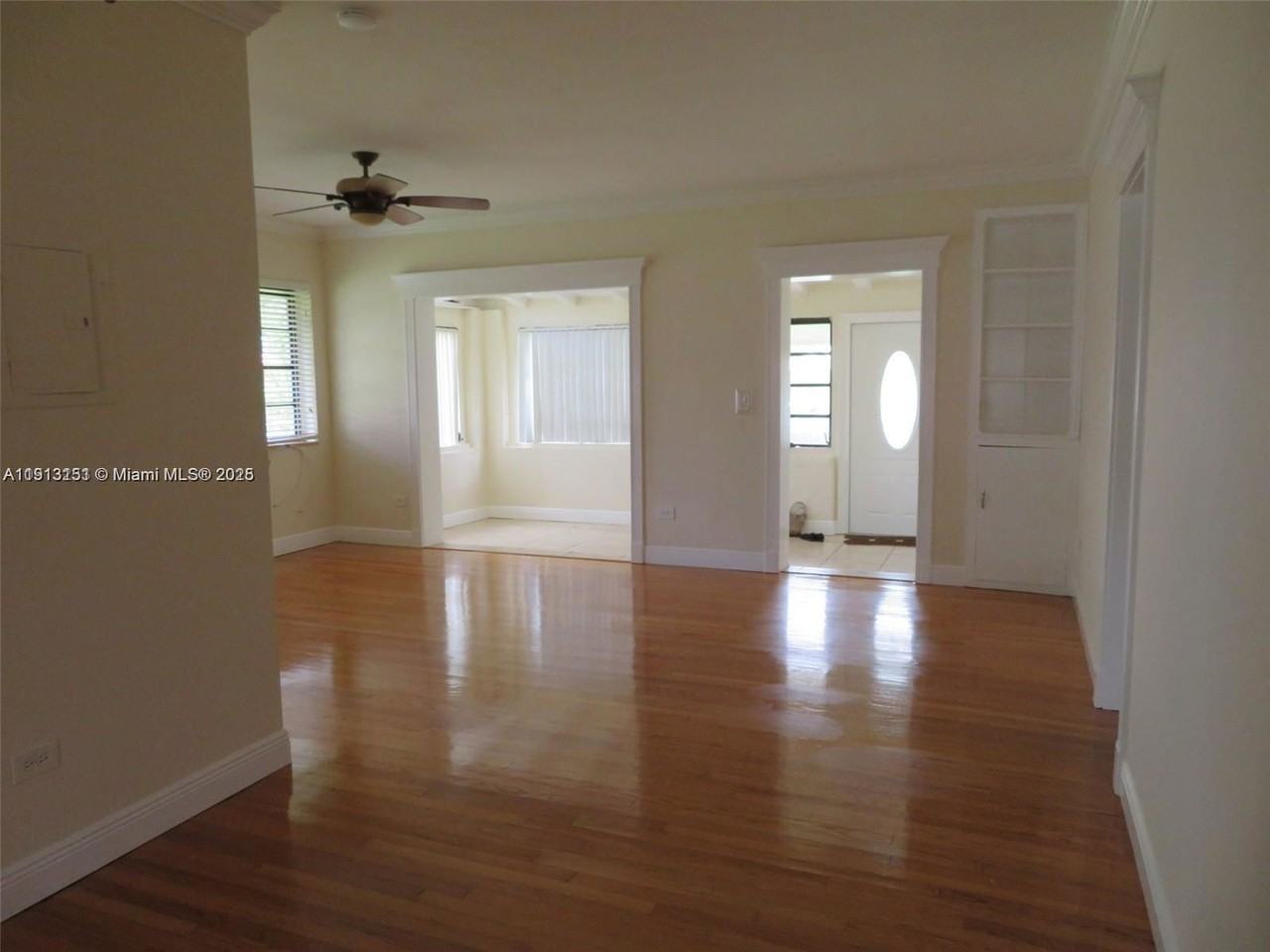 436 Lark Ave - Photo 3 of 8