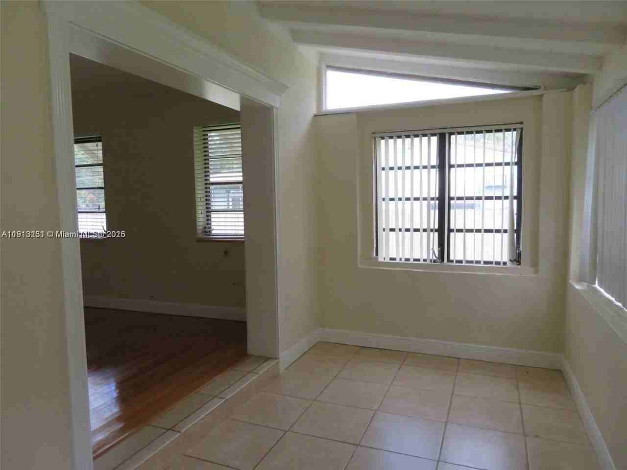 436 Lark Ave - Photo 6 of 8