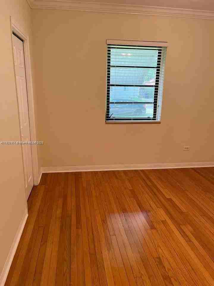 436 Lark Ave - Photo 7 of 8