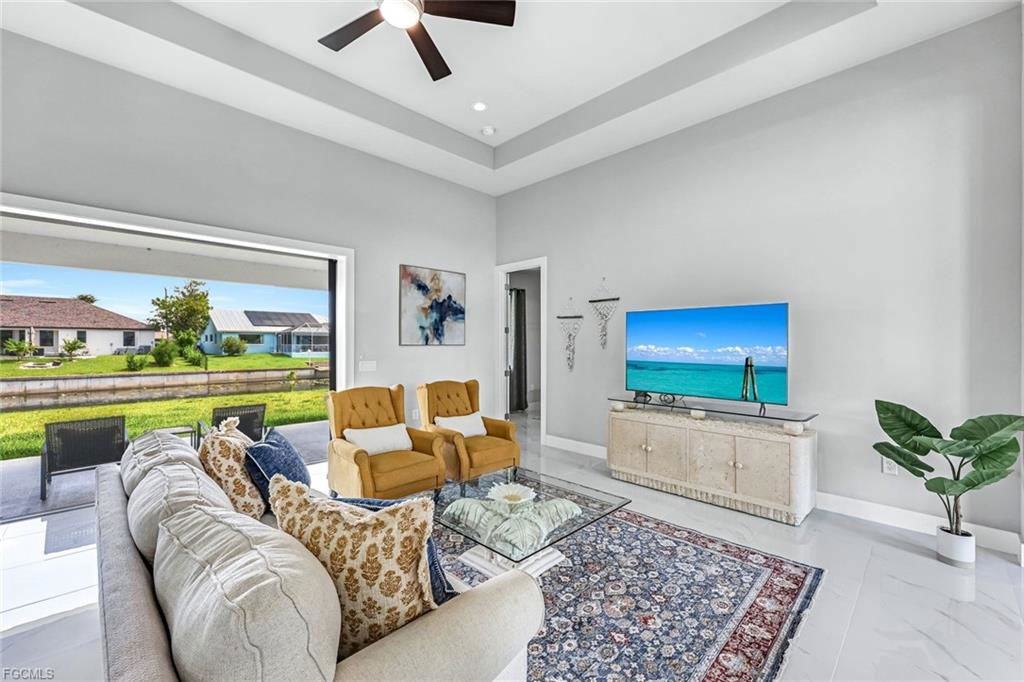 1409 Southwest 24th Street - Photo 4 of 8