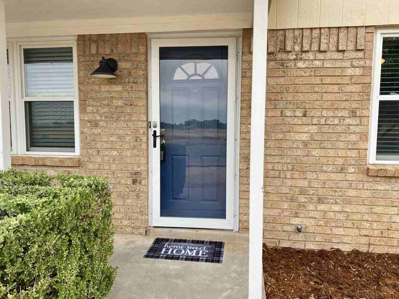 5539 Auburn St - Photo 2 of 16