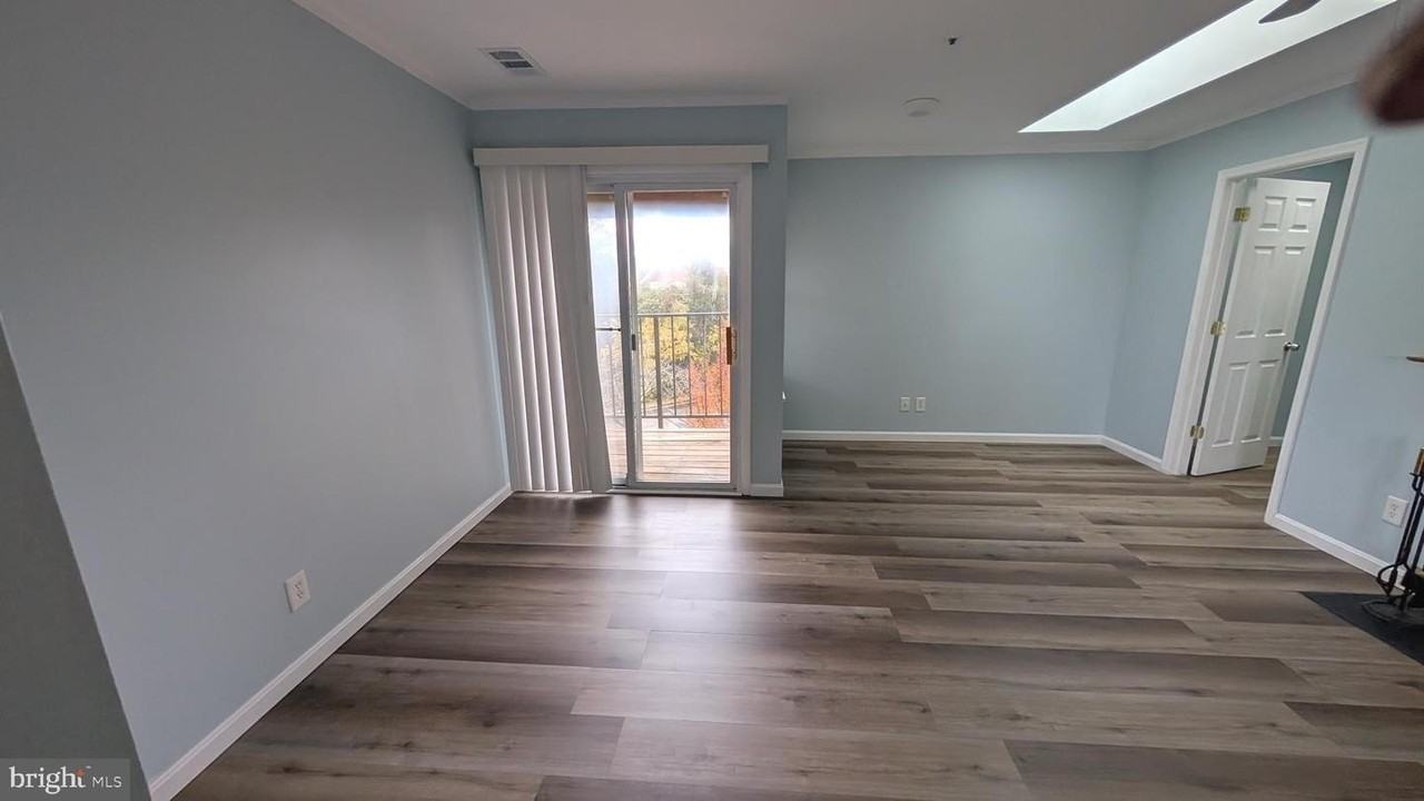 13402 Shady Knoll Dr - Photo 5 of 22