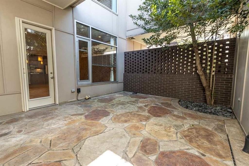 18 W Georgia Ave - Photo 3 of 17