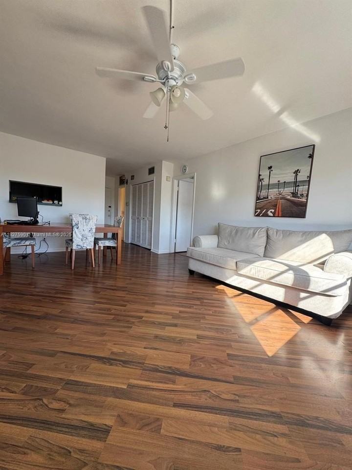 1881 Middle River Drive #403 - Photo 6 of 24