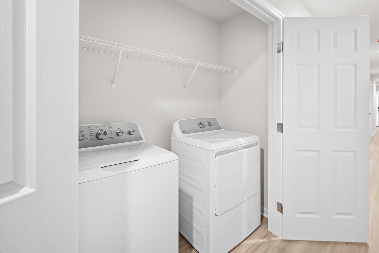 W 16th St - Photo 6 of 13