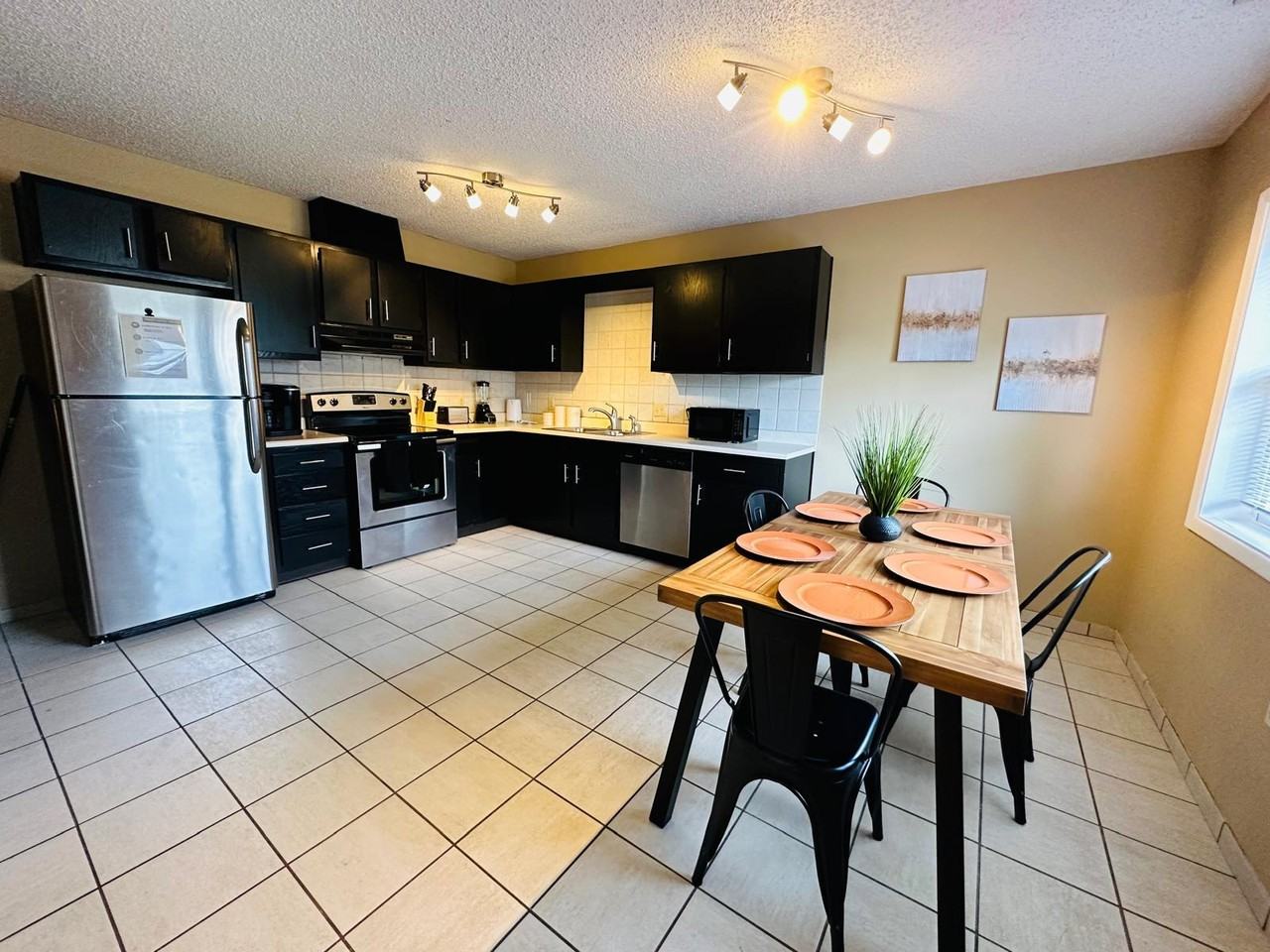 Bloomfield Ct - Photo 5 of 7