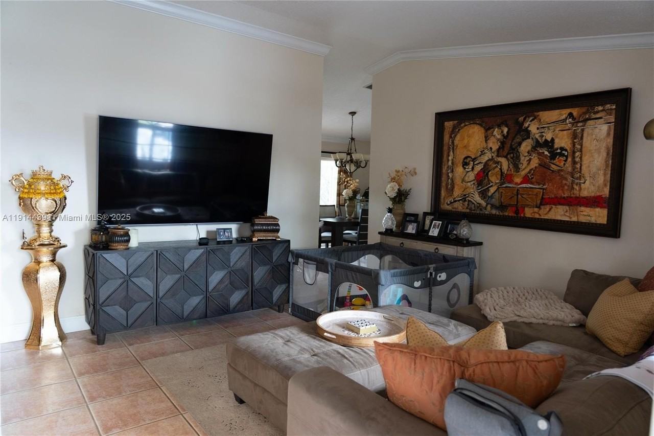 17992 Southwest 152nd Court - Photo 3 of 35