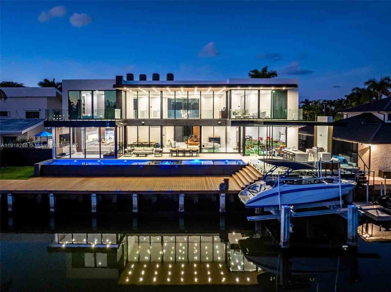 1102 Washington Street