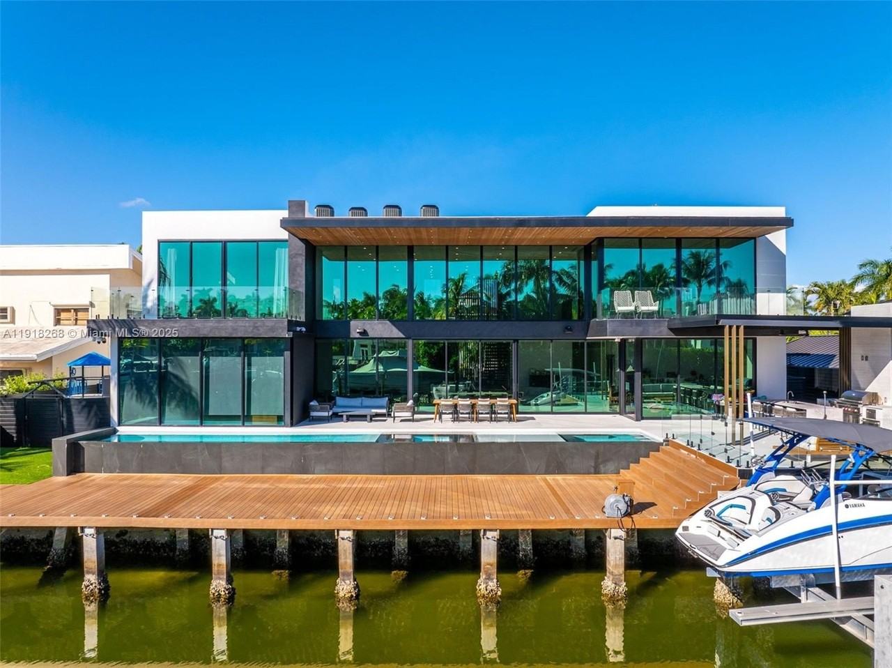 1102 Washington St - Photo 7 of 50