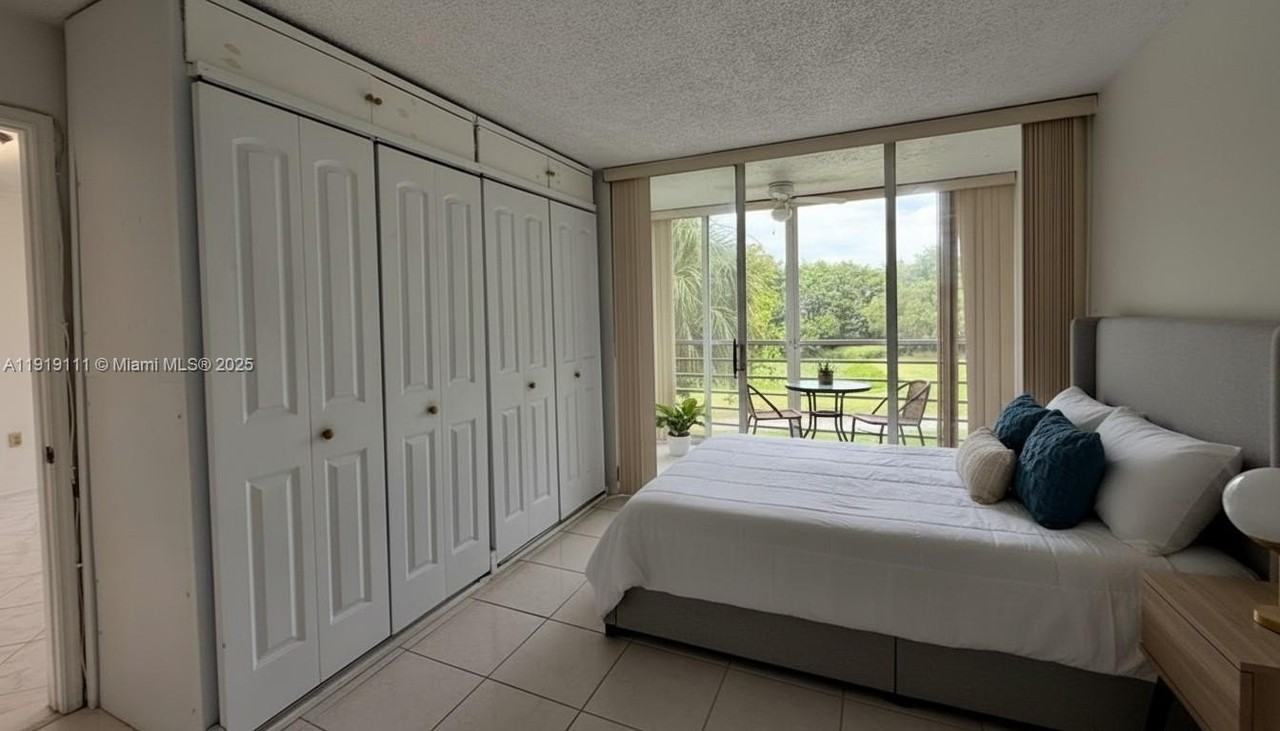 9430 Tangerine Pl #305 - Photo 2 of 3