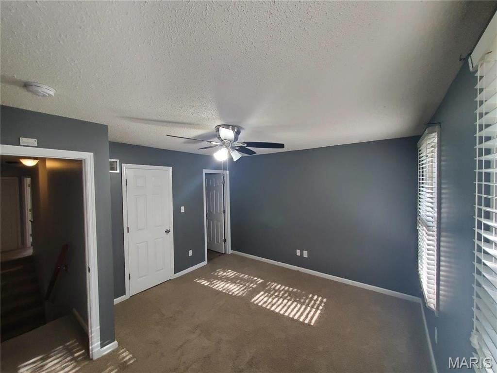 3256 Domain St - Photo 6 of 17