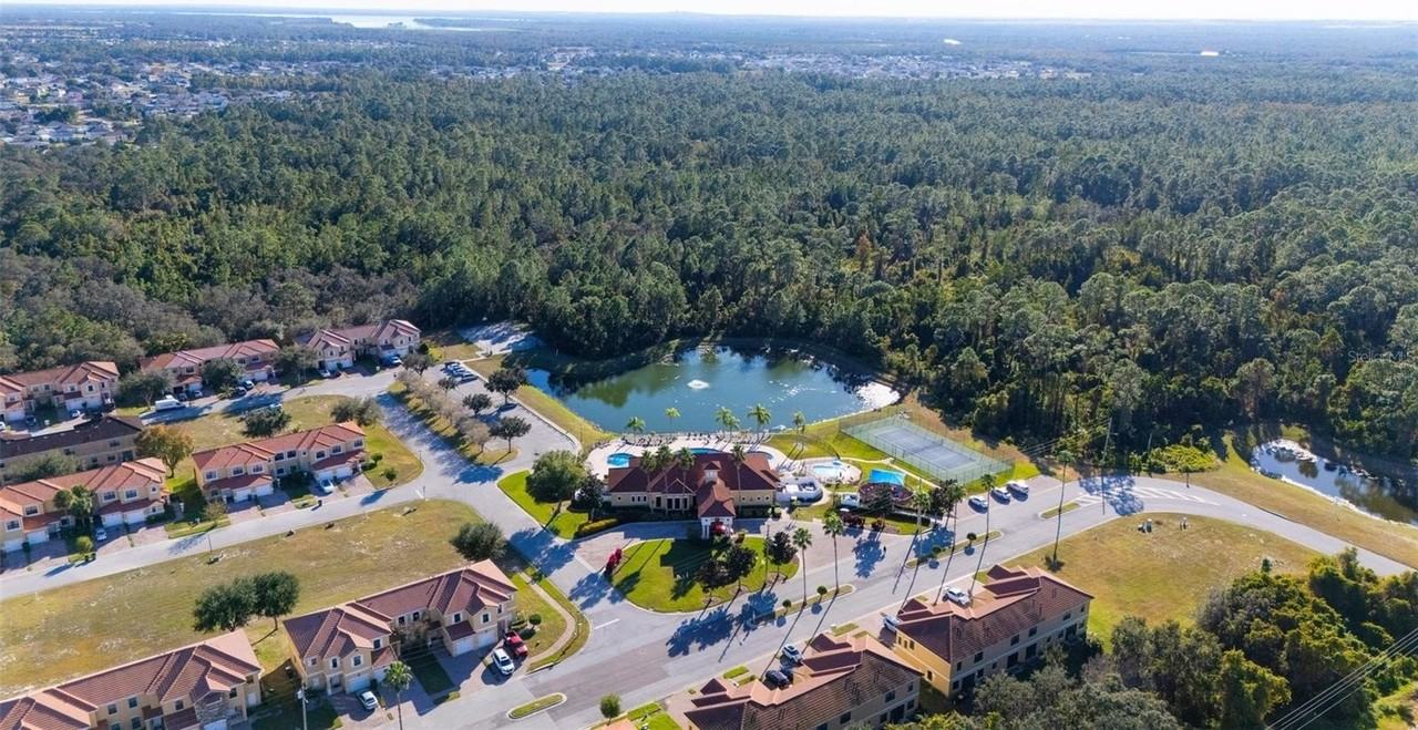 1736 Pacific Rd - Photo 4 of 42