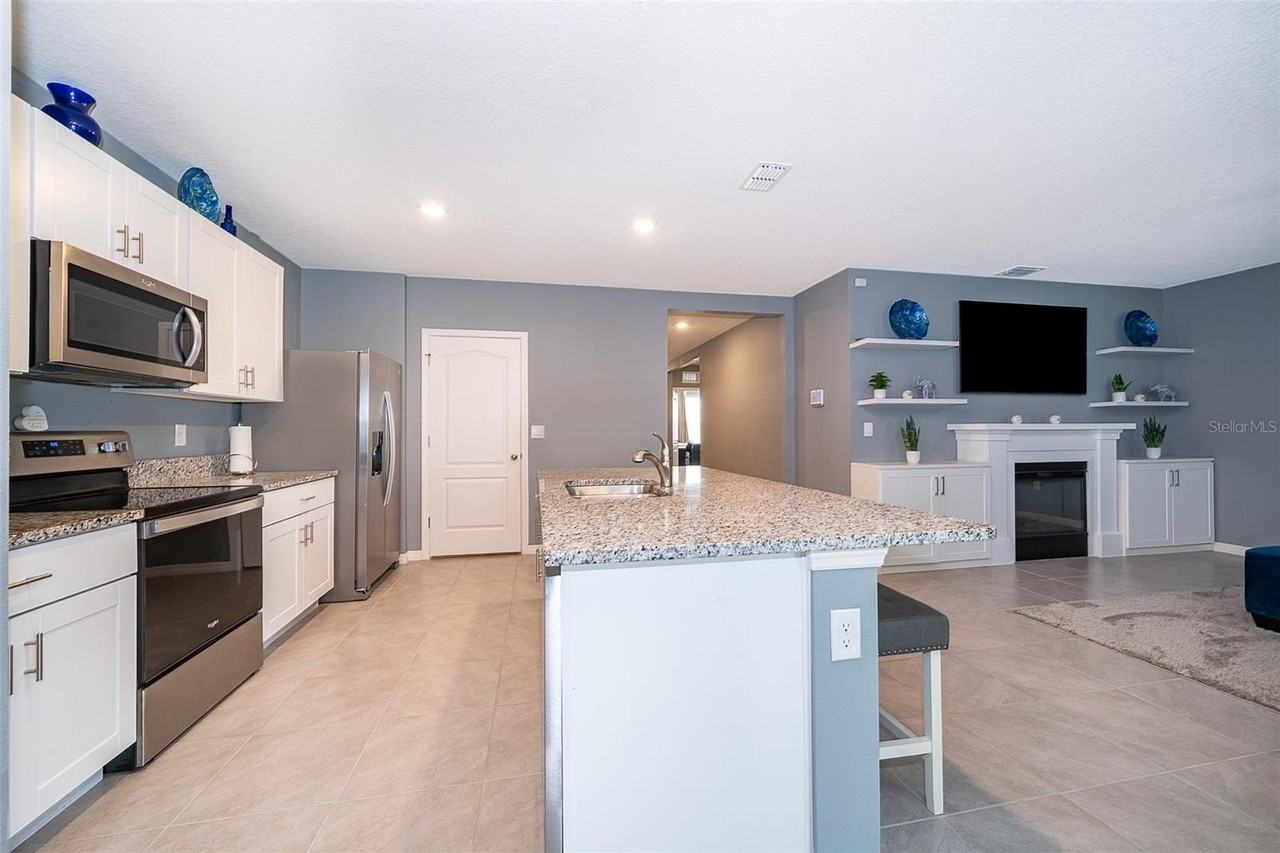 531 Emily Glen St - Photo 7 of 26