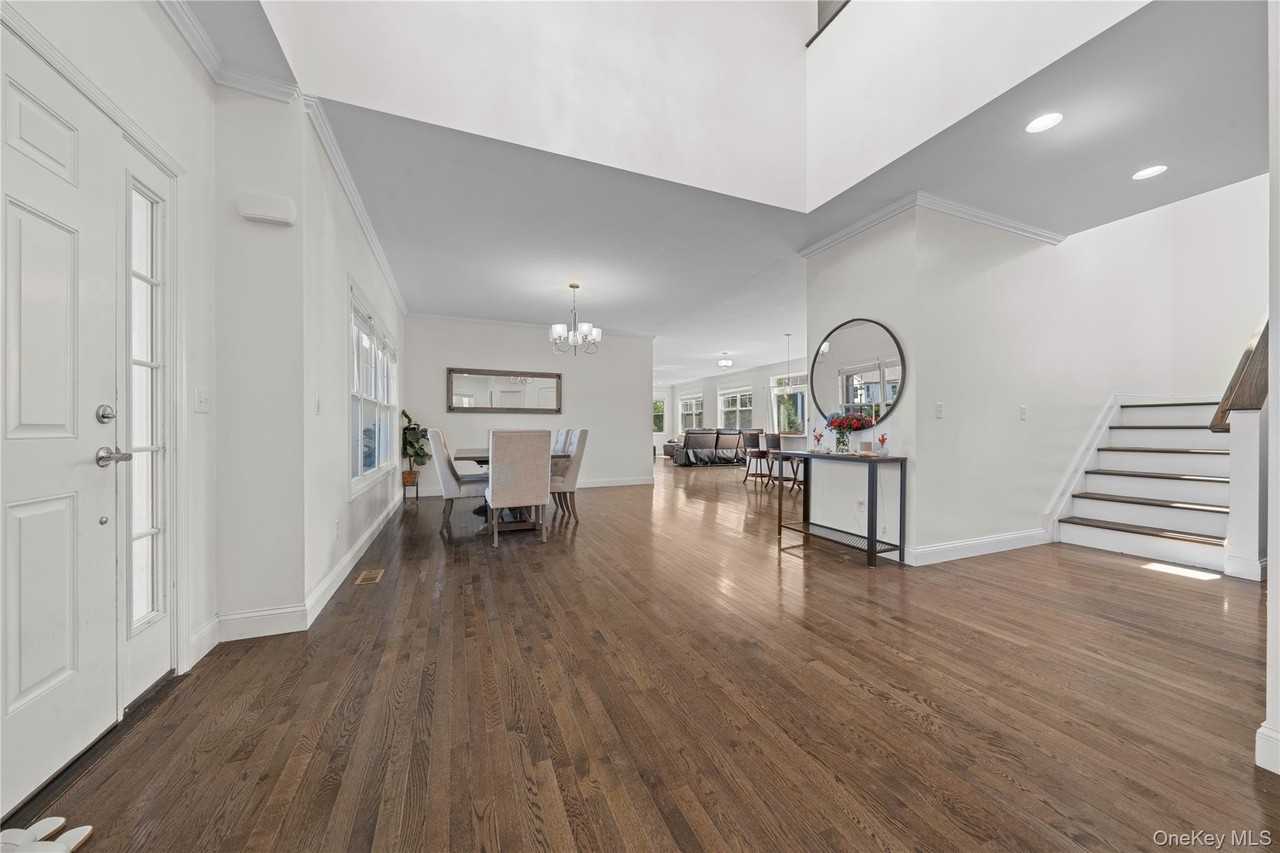 27 Lilac Ln - Photo 5 of 29