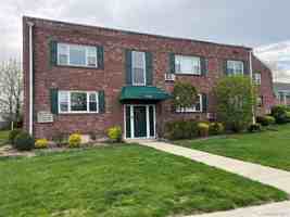 featured image of 1084 Fenwood Drive #1