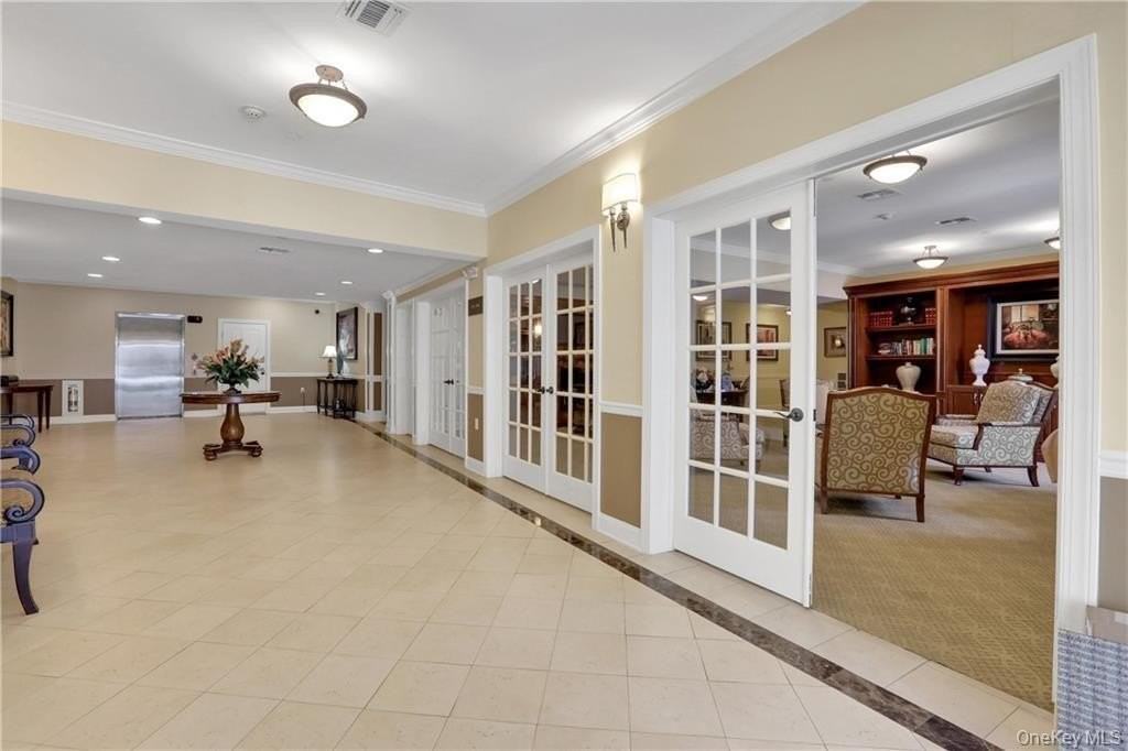 75 Quaker Ave Apt 315 #315 - Photo 4 of 48