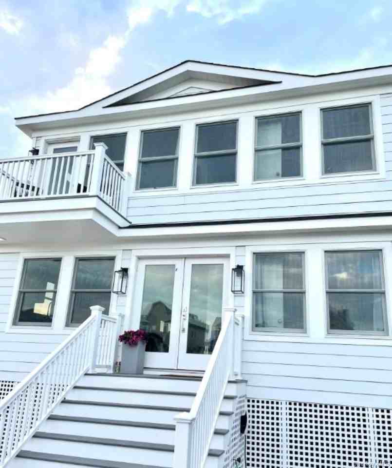 800 Dune Rd - Photo 2 of 19