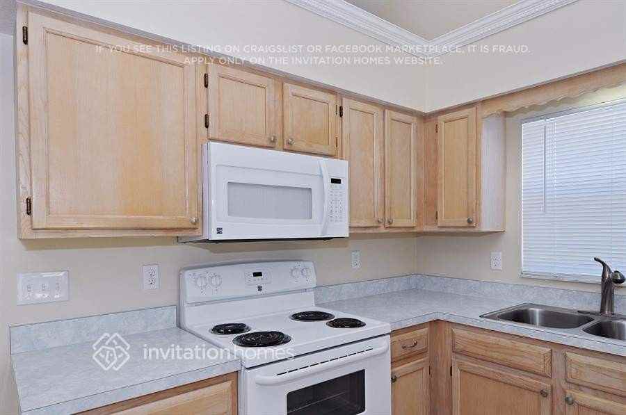 2223 Ridgemore Dr - Photo 7 of 20