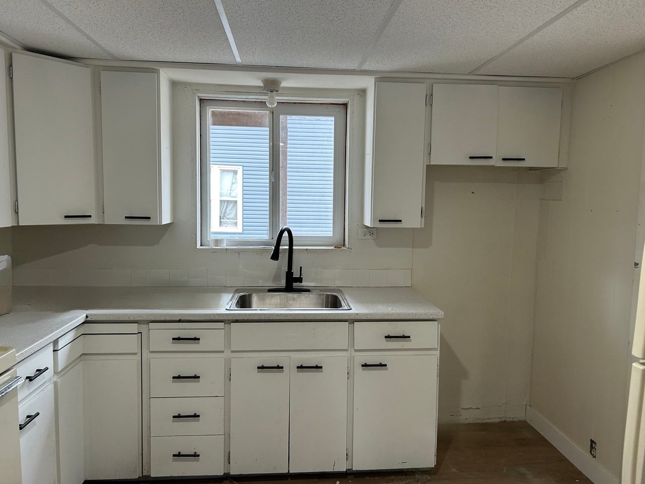 324 Vidal St S #1 - Photo 7 of 10