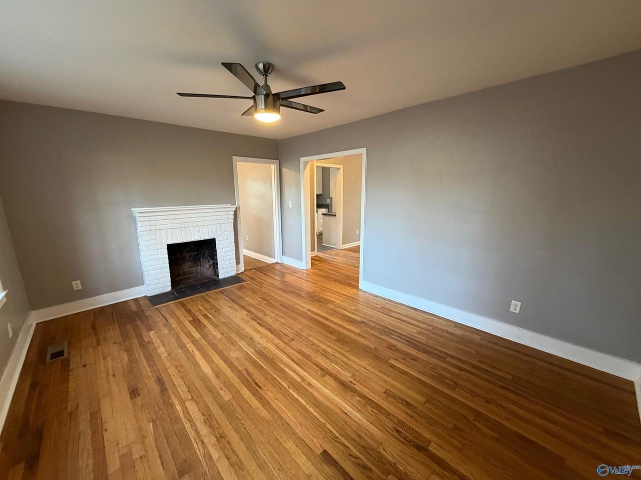 1903 Enolam Blvd Se - Photo 2 of 23