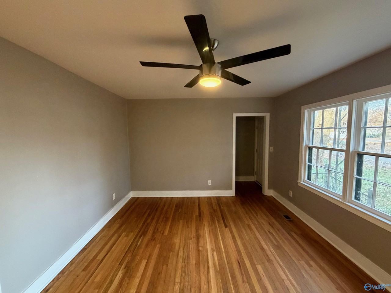 1903 Enolam Blvd Se - Photo 5 of 23