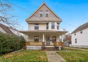 featured image of 4802 Gifford Avenue