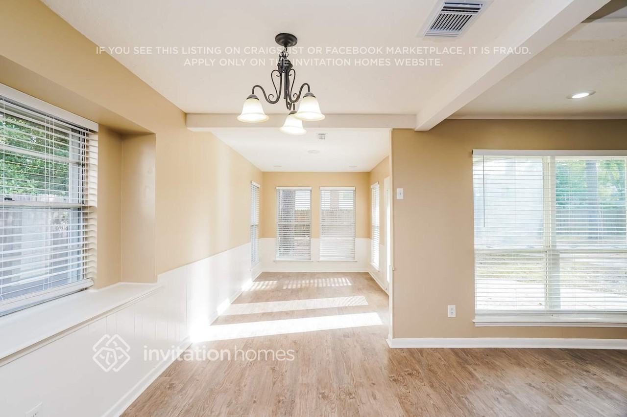 5803 Old Lodge Drive - Photo 6 of 18