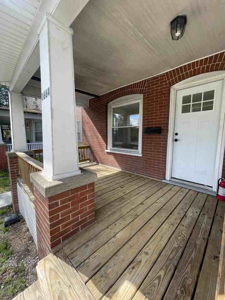 1664 W Main St - Photo 2 of 29