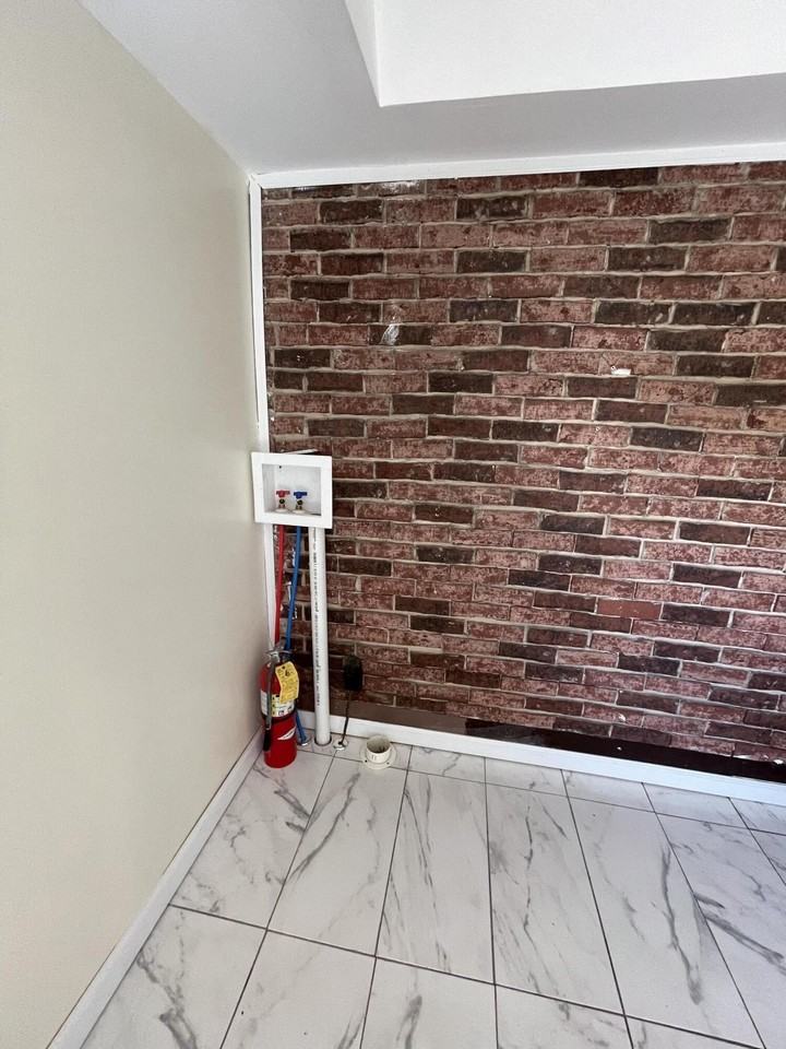 1664 W Main St - Photo 6 of 29