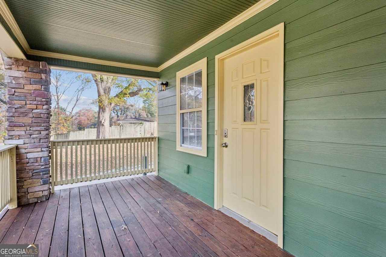 891 N Eugenia Pl Nw - Photo 2 of 14