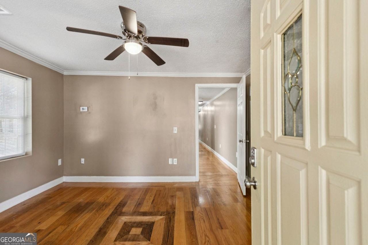 891 N Eugenia Pl Nw - Photo 3 of 14