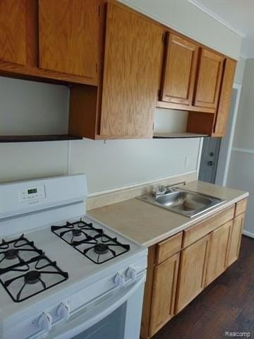 13054 Sarsfield Ave - Photo 4 of 11