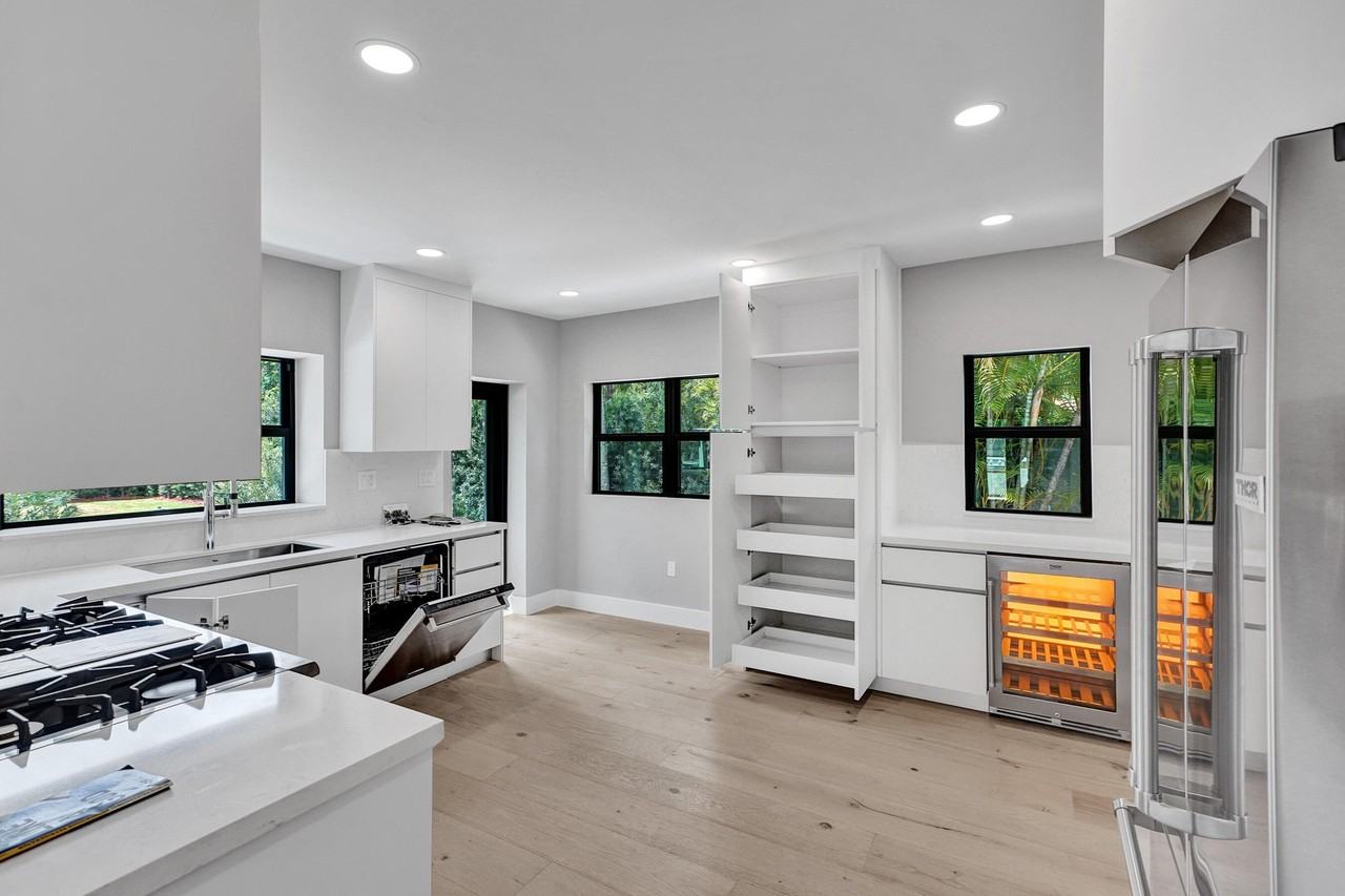 5832 Alton Rd - Photo 5 of 31