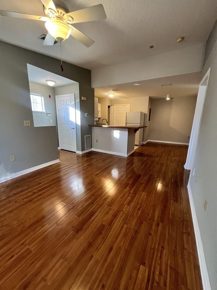 39209 Harbour Vista Cir - Photo 4 of 17