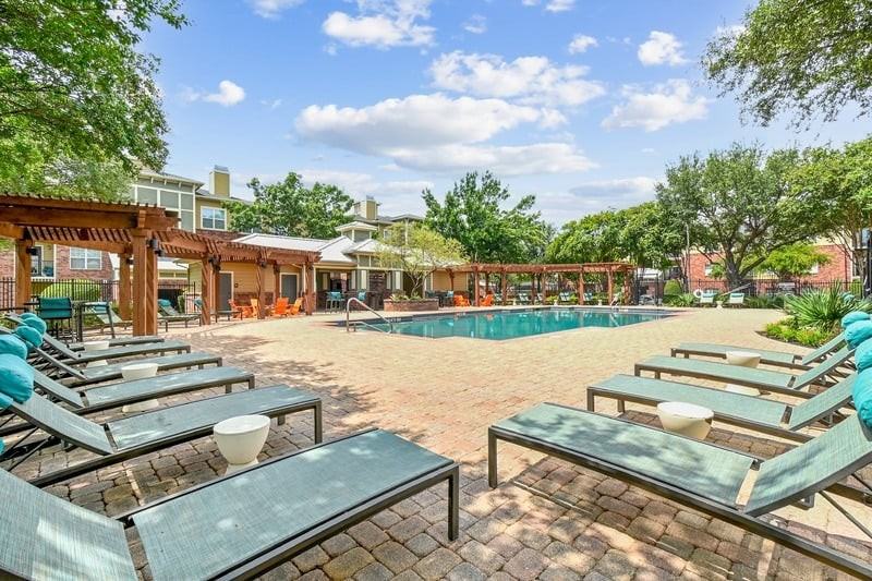 Indigo Pointe - Photo 7 of 30