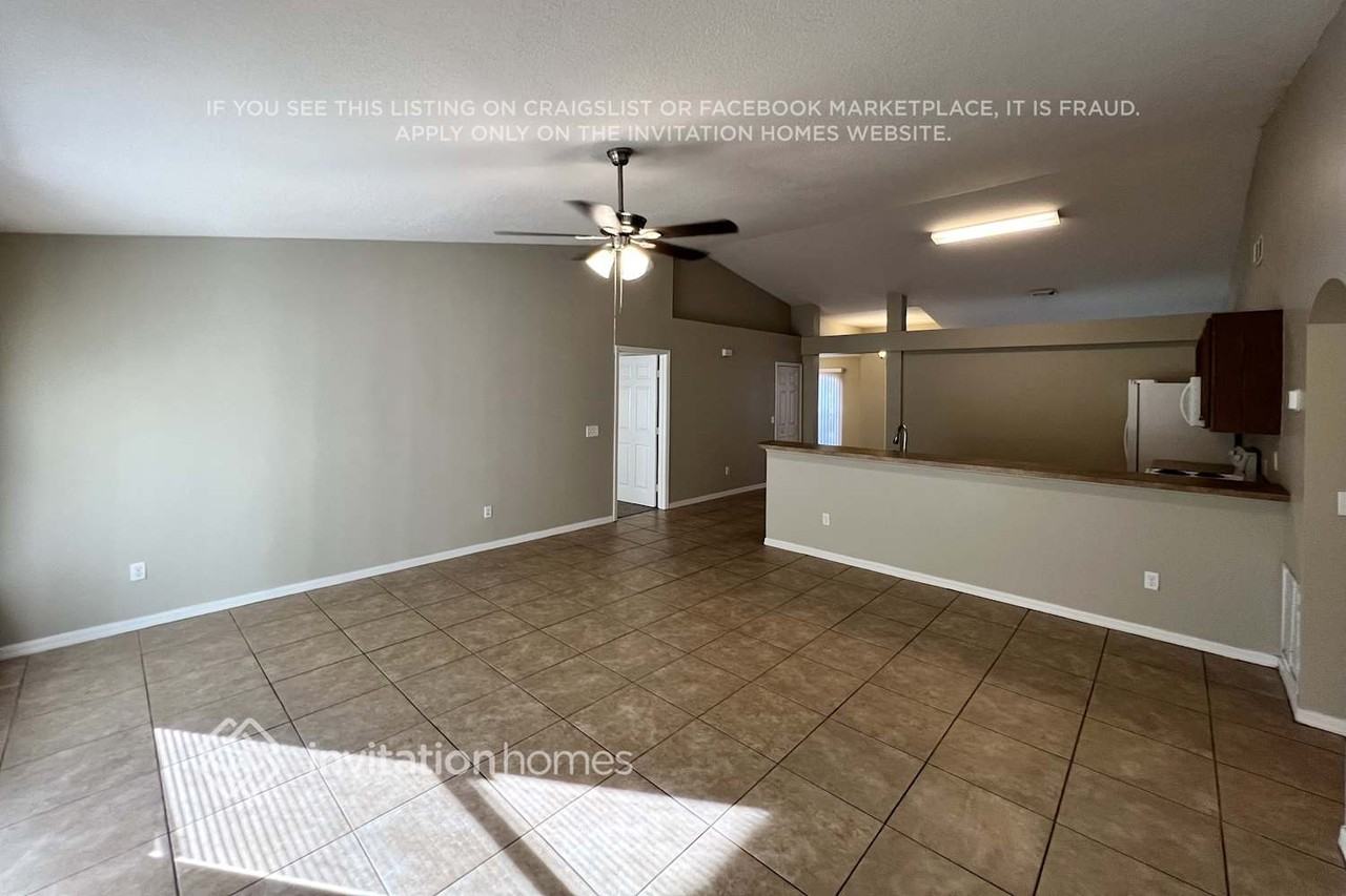 5807 Nw Carr Ct - Photo 3 of 20