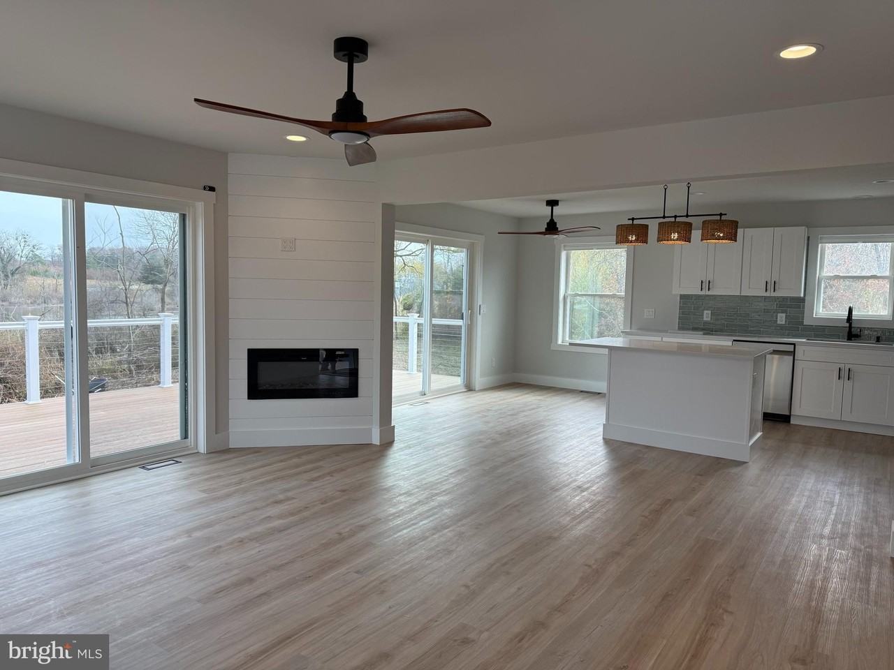 44A Cedar Beach Rd - Photo 3 of 15