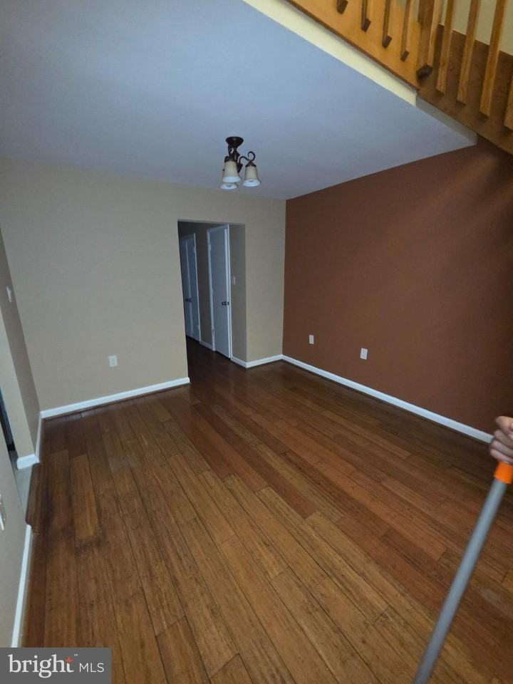 11505 Amherst Ave Apt 201 #201 - Photo 5 of 13