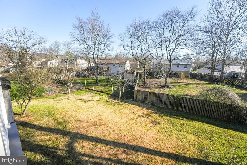 4512 Lantern Pl - Photo 4 of 42