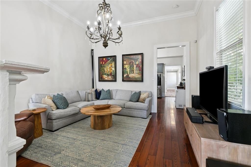 3313 Chippewa Street - Photo 7 of 22