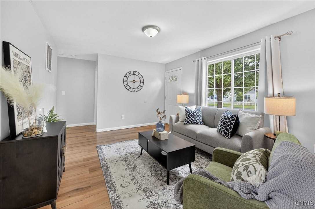 122 Frederick Drive - Photo 5 of 29