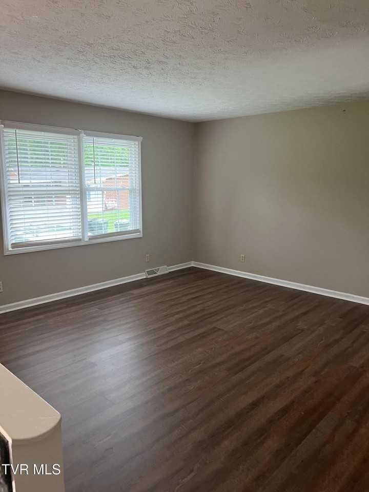 148 Green Pond Rd - Photo 2 of 6