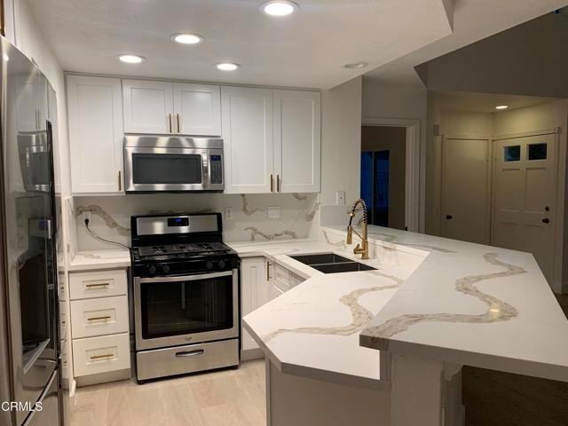 639 639 N Springbrook Unit#48 - Photo 4 of 12