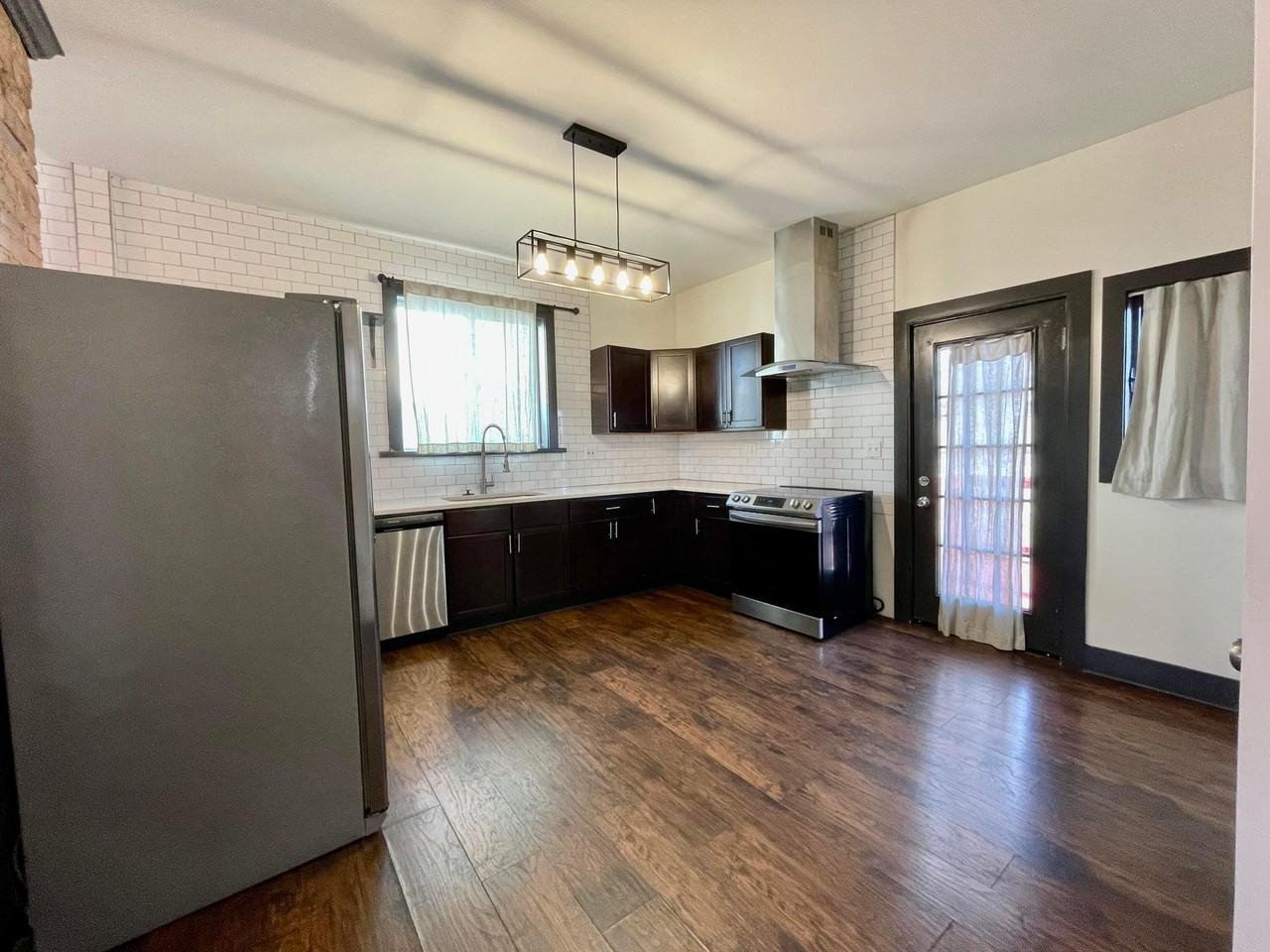 28 N Princeton Ave - Photo 6 of 17