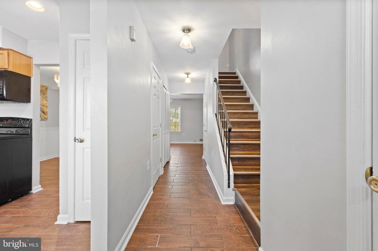 3451 Regency Pkwy - Photo 4 of 26